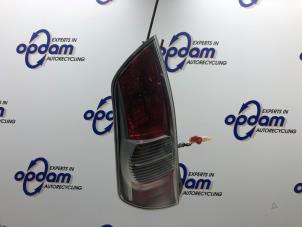 Gebrauchte Rücklicht links Daihatsu Sirion 2 (M3) 1.0 12V DVVT Preis € 50,00 Margenregelung angeboten von Gebr Opdam B.V.