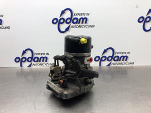 Używane Pompa wspomagania kierownicy Citroen C5 III Tourer (RW) 1.6 16V THP 155 Cena € 250,00 Procedura marży oferowane przez Gebr Opdam B.V.