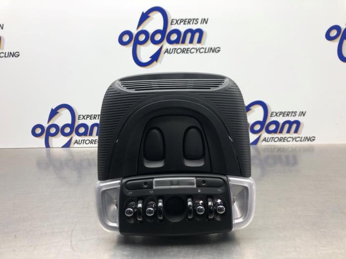 Begagnade Innerbelysning, fram Mini Mini (F56) 1.5 12V Cooper Pris € 68,00 Marginaltabell erbjuds av Gebr Opdam B.V.