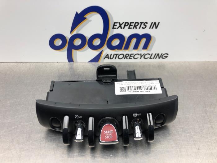Używane Przelacznik Start/Stop Mini Mini (F56) 1.5 12V Cooper Cena € 36,00 Procedura marży oferowane przez Gebr Opdam B.V.