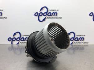 Used Heating and ventilation fan motor Fiat 500 (312) 0.9 TwinAir 85 Price € 50,00 Margin scheme offered by Gebr Opdam B.V.