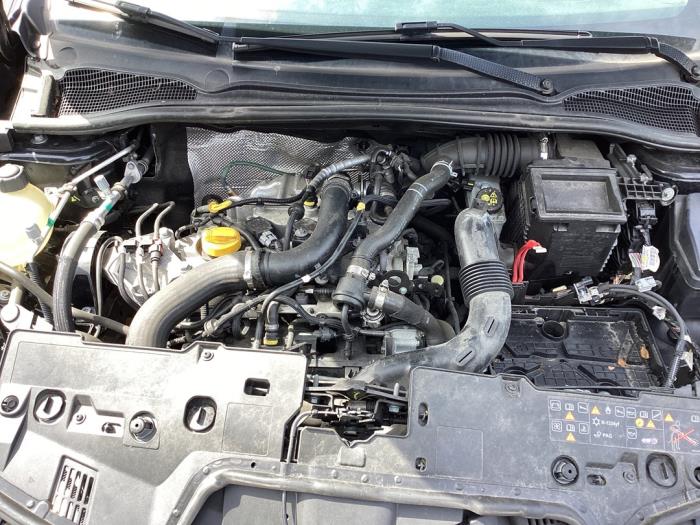 Motor de un Renault Clio IV (5R) 0.9 Energy TCE 90 12V 2019