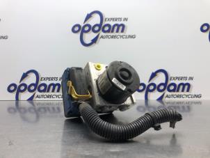 Used ABS pump Renault Twingo II (CN) 1.2 16V Price € 100,00 Margin scheme offered by Gebr Opdam B.V.