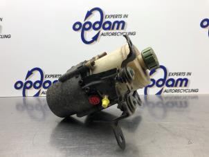 Używane Pompa wspomagania kierownicy Skoda Fabia (6Y5) 1.4i 16V Cena € 250,00 Procedura marży oferowane przez Gebr Opdam B.V.