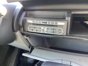 Used Radio CD player Renault Espace (JK) 2.0 Turbo 16V Grand Espace Price on request offered by Gebr Opdam B.V.