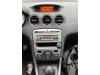Reproductor de CD y radio de un Peugeot 308 SW (4E/H), 2007 / 2014 1.6 VTI 16V, Combi, 4Puertas, Gasolina, 1.598cc, 88kW (120pk), FWD, EP6; 5FW, 2007-09 / 2014-03, 4E5FW; 4H5FW 2009