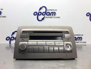 Usados Reproductor de CD y radio Lancia Musa 1.4 16V Precio € 100,00 Norma de margen ofrecido por Gebr Opdam B.V.