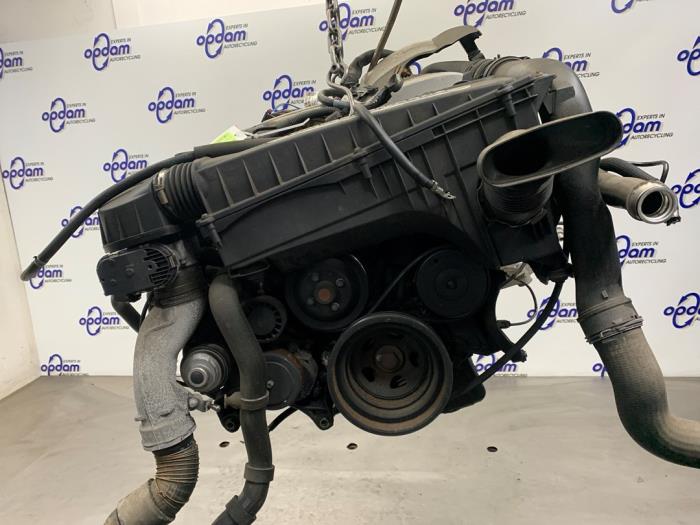 Engine from a Mercedes-Benz C Sportcoupé (C203) 2.3 C-230K 16V 2002