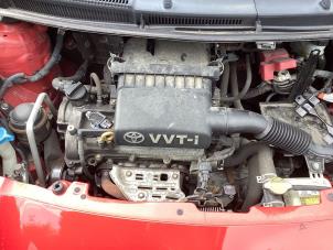 Usados Motor Toyota Yaris II (P9) 1.3 16V VVT-i Precio € 500,00 Norma de margen ofrecido por Gebr Opdam B.V.