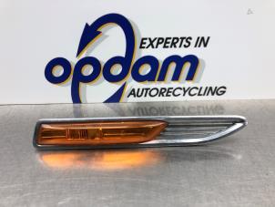 Begagnade Främre blinkers, höger Ford Mondeo IV 2.0 16V Pris € 15,00 Marginaltabell erbjuds av Gebr Opdam B.V.