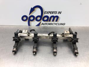 Usagé Injecteur (injection essence) Opel Meriva 1.4 16V Twinport Prix € 75,00 Règlement à la marge proposé par Gebr Opdam B.V.