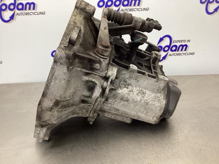 Gearbox from a MINI Mini One/Cooper (R50) 1.6 16V One 2002