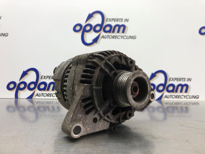 Begagnade Dynamo Nissan Micra (K11) 1.0 L,LX 16V Pris € 45,00 Marginaltabell erbjuds av Gebr Opdam B.V.