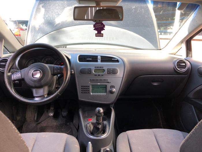 Juego y módulo de airbag de un Seat Leon (1P1) 2.0 FSI 16V 2007