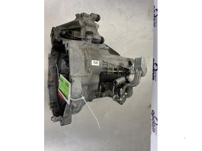 Getriebe van een Volkswagen Up! (121) 1.0 12V EcoFuel 2019