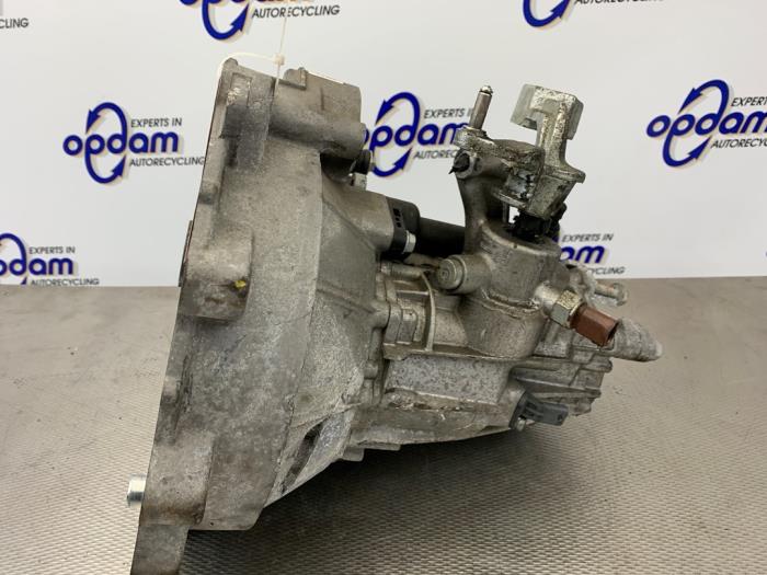 Getriebe van een Volkswagen Up! (121) 1.0 12V EcoFuel 2019