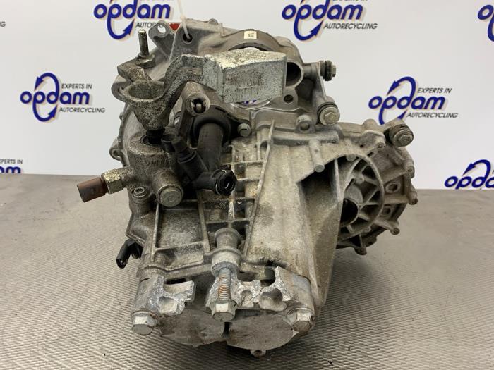Getriebe van een Volkswagen Up! (121) 1.0 12V EcoFuel 2019