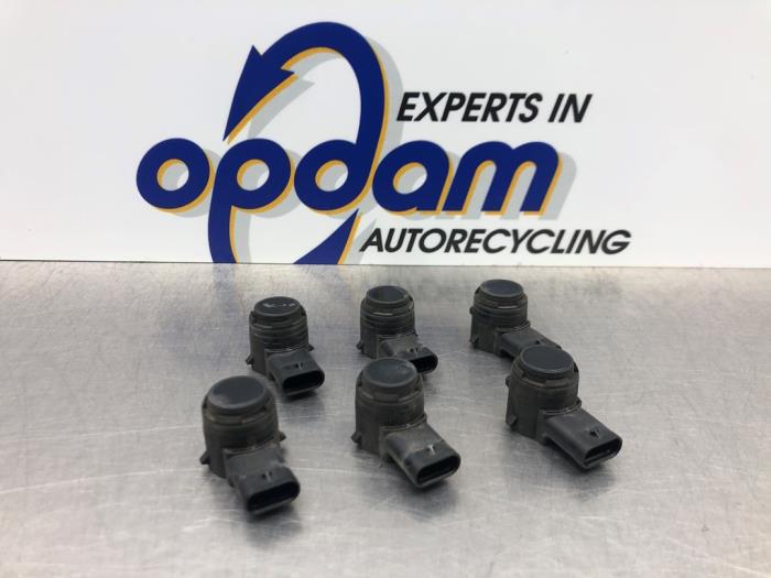 Gebrauchte PDC Sensor BMW 7 serie (G11/12) 740d,Ld xDrive 24V Preis € 135,00 Margenregelung angeboten von Gebr Opdam B.V.