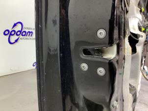 Używane Mechanizm blokady drzwi lewych przednich wersja 4-drzwiowa Toyota Aygo (B10) 1.0 12V VVT-i Cena € 40,00 Procedura marży oferowane przez Gebr Opdam B.V.