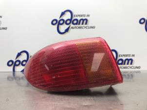 Używane Tylne swiatlo pozycyjne lewe Mazda 2 (NB/NC/ND/NE) 1.4 16V Cena € 75,00 Procedura marży oferowane przez Gebr Opdam B.V.