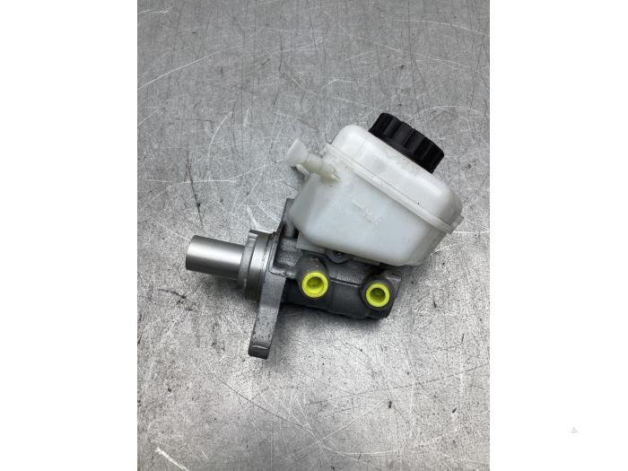 Used Master cylinder BMW 1 serie (F20) 125i 2.0 16V Price € 100,00 Margin scheme offered by Gebr Opdam B.V.