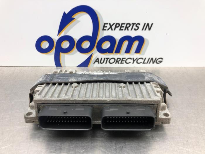 Used Engine management computer Renault Laguna II (BG) 1.8 16V Price € 90,00 Margin scheme offered by Gebr Opdam B.V.