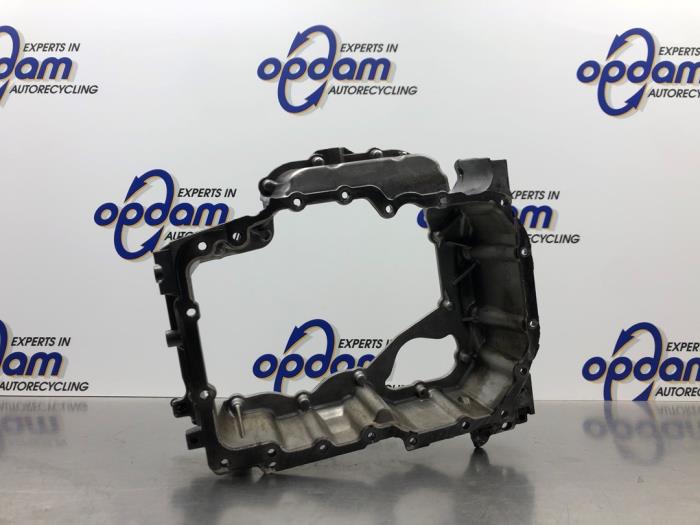 Usagé Couvercle carter Volkswagen Polo V (6R) 1.4 TDI 12V 90 Prix € 68,00 Règlement à la marge proposé par Gebr Opdam B.V.