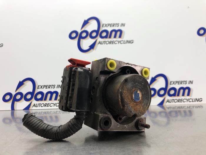 Gebrauchte ABS Pumpe Honda Jazz (GD/GE2/GE3) 1.3 i-Dsi Preis € 180,00 Margenregelung angeboten von Gebr Opdam B.V.