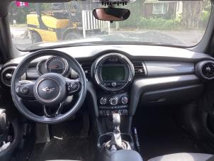 Usagé Kit + module airbag Mini Mini (F55) 1.5 12V Cooper Prix € 1.150,00 Règlement à la marge proposé par Gebr Opdam B.V.