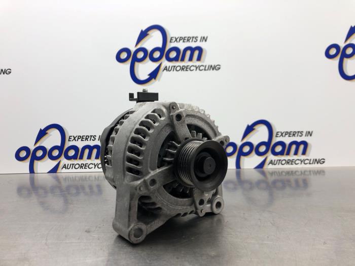 Begagnade Dynamo Mini Mini (F56) 1.5 12V Cooper Pris € 90,00 Marginaltabell erbjuds av Gebr Opdam B.V.