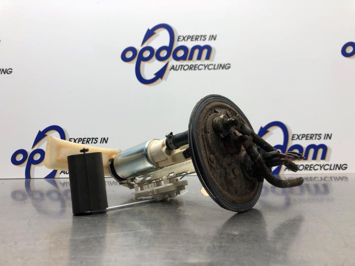 Usagé Pompe essence Ford Ka I 1.3i Prix € 45,00 Règlement à la marge proposé par Gebr Opdam B.V.