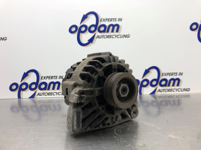Begagnade Dynamo Renault Clio II (BB/CB) 1.2 16V Pris € 45,00 Marginaltabell erbjuds av Gebr Opdam B.V.