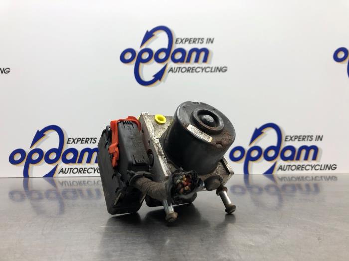 Usagé Pompe ABS Chevrolet Matiz (M200) 0.8 S,SE Prix € 175,00 Règlement à la marge proposé par Gebr Opdam B.V.