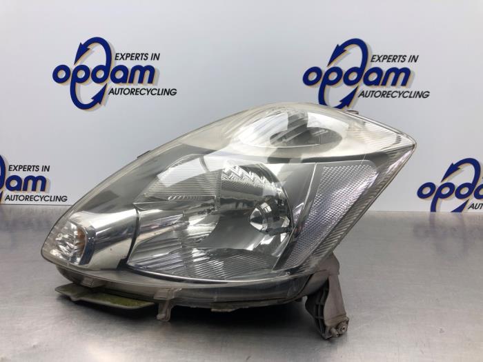 Daihatsu Sirion Headlights Left Stock