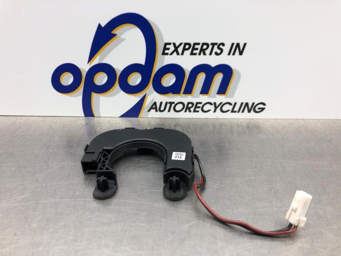 Begagnade Styrvinkelsensor Alfa Romeo GT (937) 2.0 JTS 16V Pris € 68,00 Marginaltabell erbjuds av Gebr Opdam B.V.