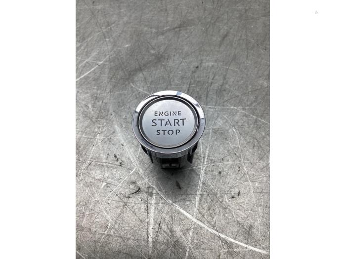 Gebrauchte Start/Stopp Schalter Peugeot 3008 II (M4/MC/MJ/MR) 1.6 16V PureTech 180 Preis € 25,00 Margenregelung angeboten von Gebr Opdam B.V.