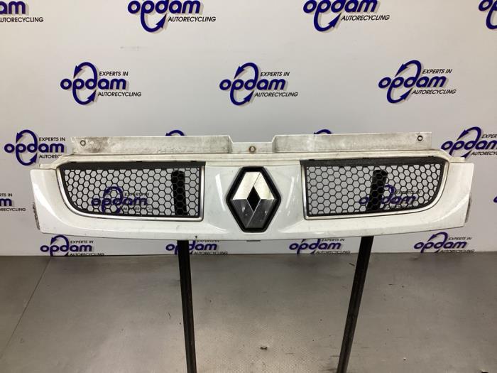 Używane Grill Renault Trafic New (FL) 2.5 dCi 16V 135 Cena € 54,00 Procedura marży oferowane przez Gebr Opdam B.V.