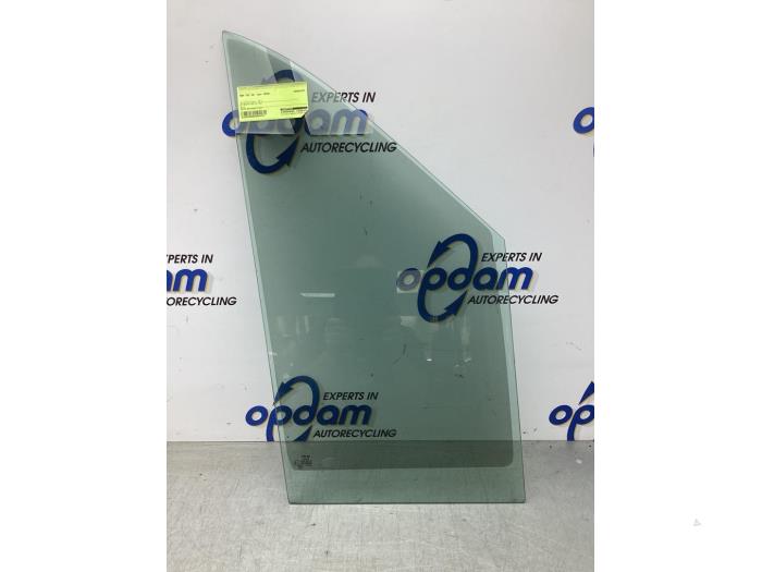 Usados Ventanilla triangular derecha delante MAN TGE 2.0 TDI RWD Precio € 60,50 IVA incluido ofrecido por Gebr Opdam B.V.