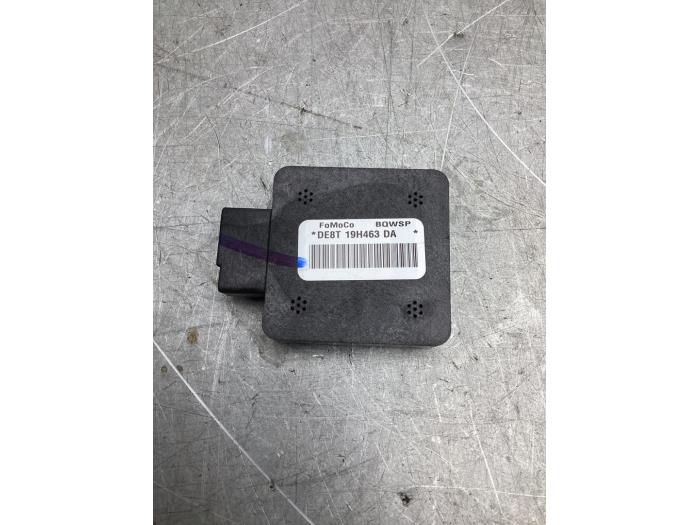 Używane Antena GPS Ford Transit Custom 2.2 TDCi 16V Cena € 42,35 Z VAT oferowane przez Gebr Opdam B.V.