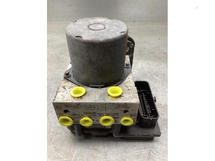 Gebrauchte ABS Pumpe Audi A4 (B8) 1.8 TFSI 16V Preis € 100,00 Margenregelung angeboten von Gebr Opdam B.V.