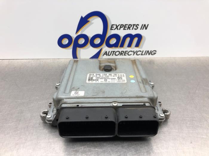 Used Engine management computer Mercedes Vito (639.6) 2.2 109 CDI 16V Price € 225,00 Margin scheme offered by Gebr Opdam B.V.
