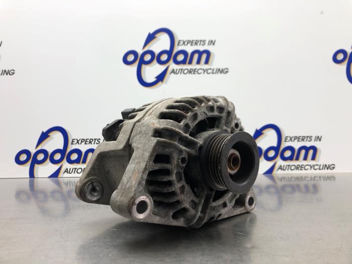 Begagnade Dynamo Opel Corsa D 1.4 16V Twinport Pris € 45,00 Marginaltabell erbjuds av Gebr Opdam B.V.