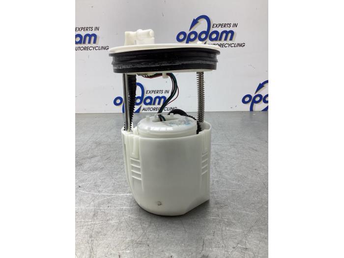 Gebrauchte Benzinpumpe Mazda 2 (DJ/DL) 1.5 SkyActiv-G 90 Preis € 75,00 Margenregelung angeboten von Gebr Opdam B.V.