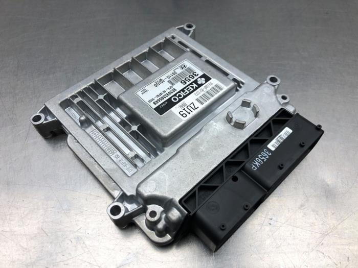 Engine management computer from a Hyundai i10 (F5) 1.1i 12V 2009