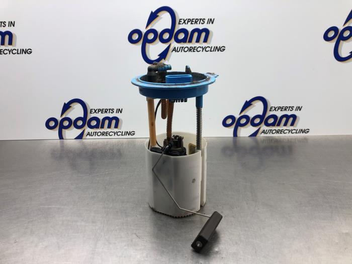 Usagé Pompe essence Seat Leon (1P1) 2.0 FSI 16V Prix € 68,00 Règlement à la marge proposé par Gebr Opdam B.V.