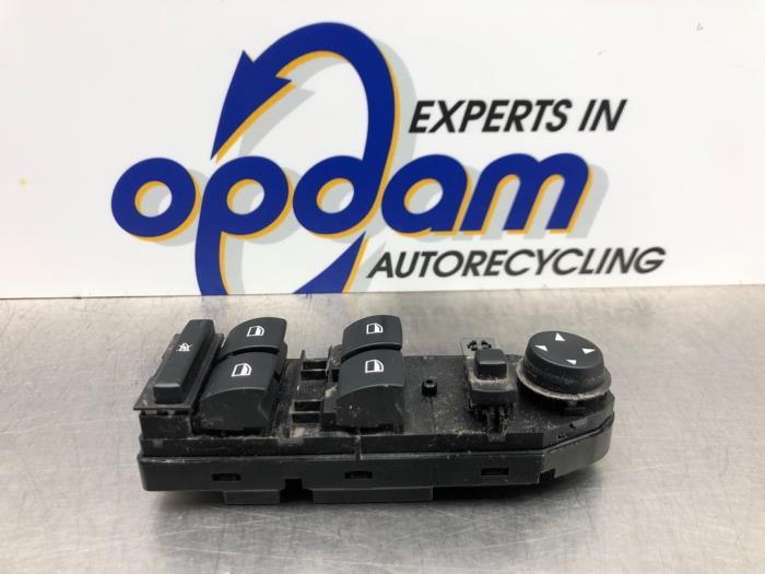Usados Interruptor de ventanilla eléctrica BMW 5 serie (E60) 520i 24V Precio € 45,00 Norma de margen ofrecido por Gebr Opdam B.V.