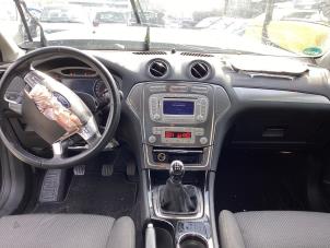 Begagnade Kontrollenhet, multimediadisplay Ford Mondeo IV 2.0 16V Pris på förfrågan erbjuds av Gebr Opdam B.V.