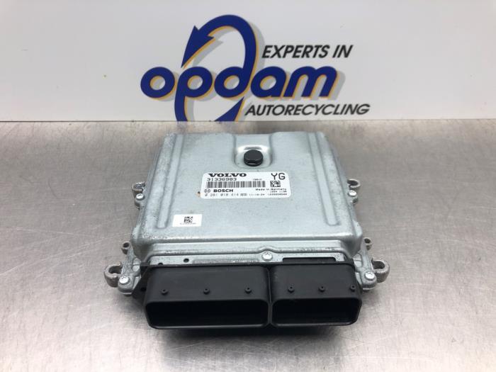 Used Engine management computer Volvo V70 (BW) 2.0 D3 20V Price € 135,00 Margin scheme offered by Gebr Opdam B.V.