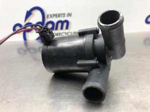 Extra vattenpump från en Volvo V70 (BW) 2.0 D3 20V 2012