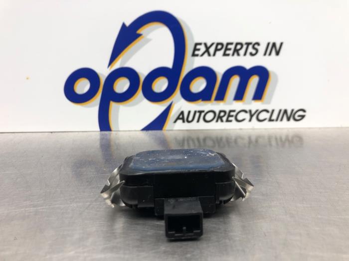 Begagnade Regnsensor Volvo V70 (BW) 2.0 D3 20V Pris € 27,00 Marginaltabell erbjuds av Gebr Opdam B.V.